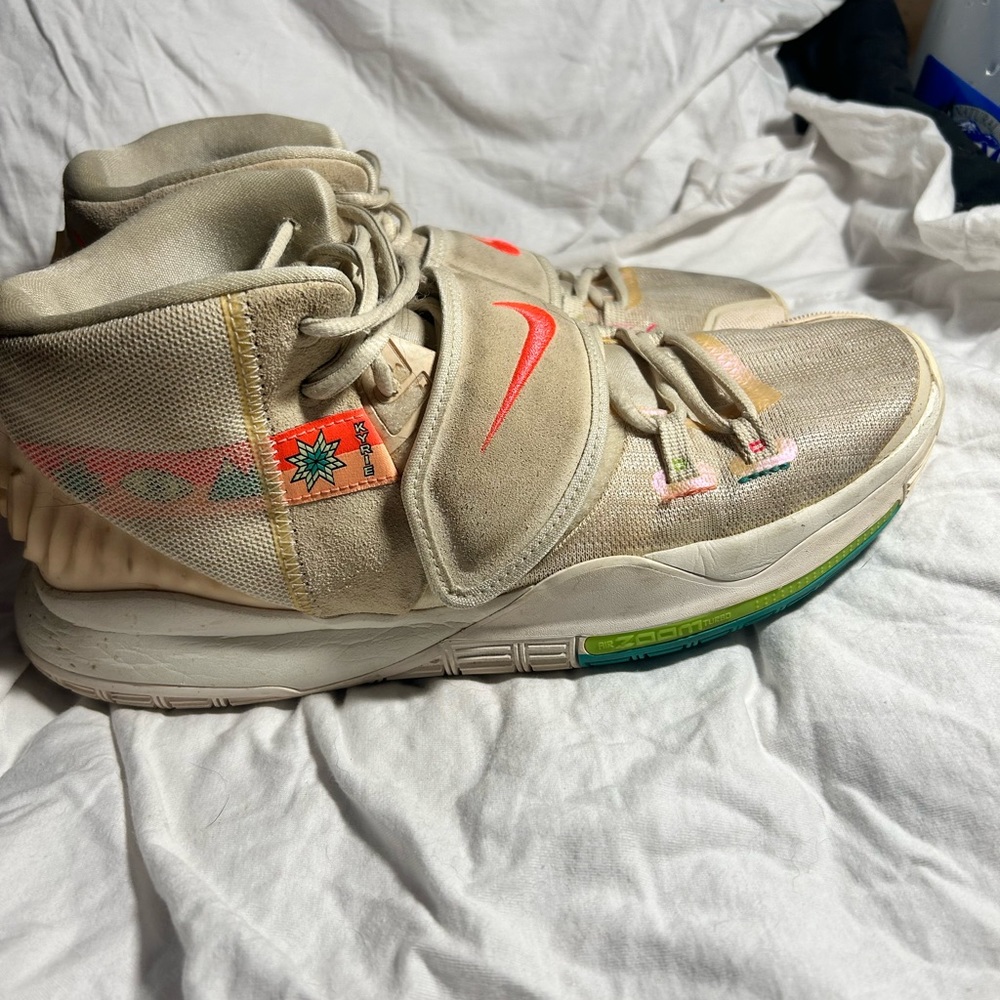Kyrie Irving n7 sail edition rare